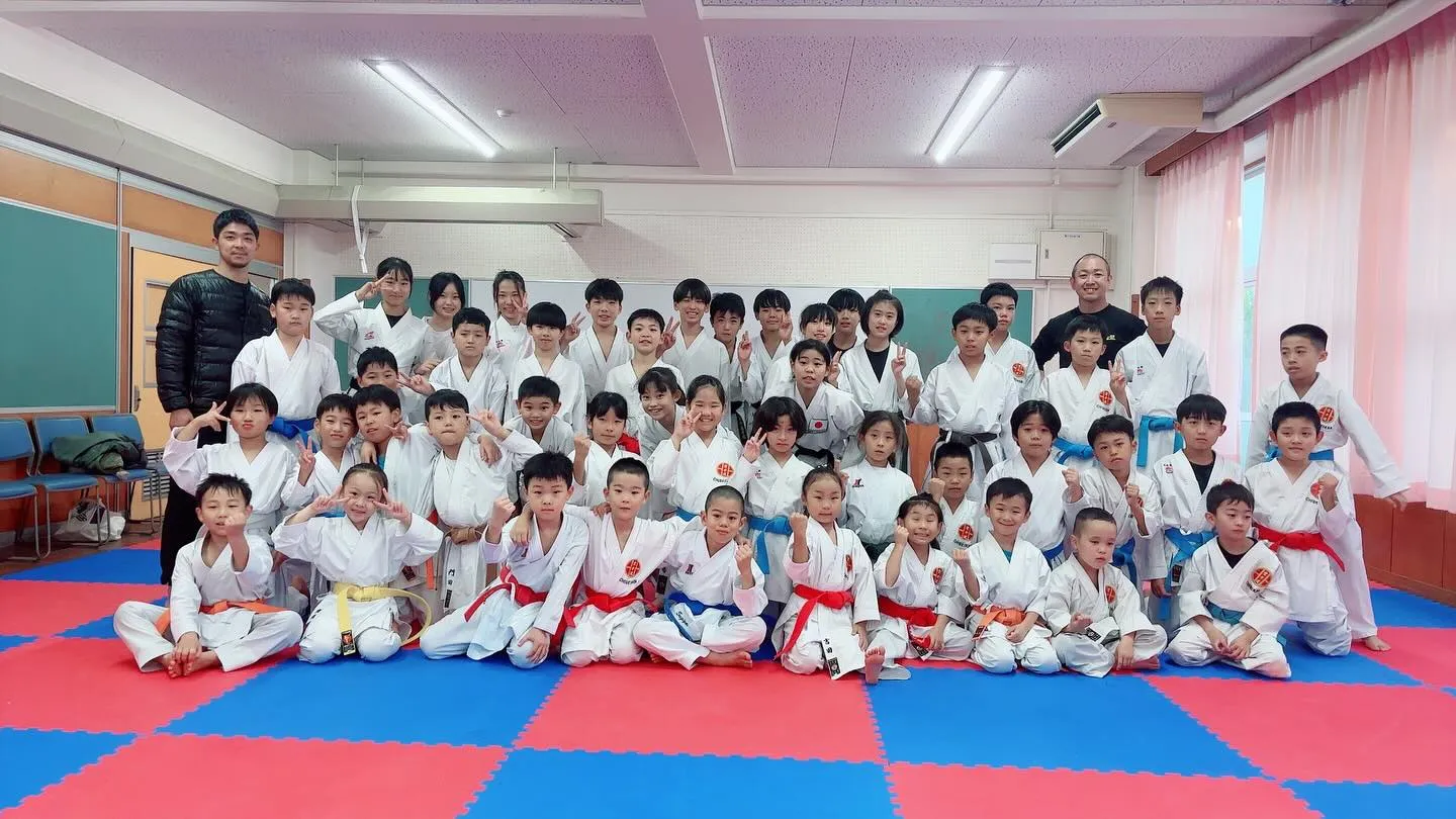 兵庫県の名門空手道場である飛翔館と千政館が合同強化練習を開催...